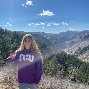 Meet your Posher, Ellie